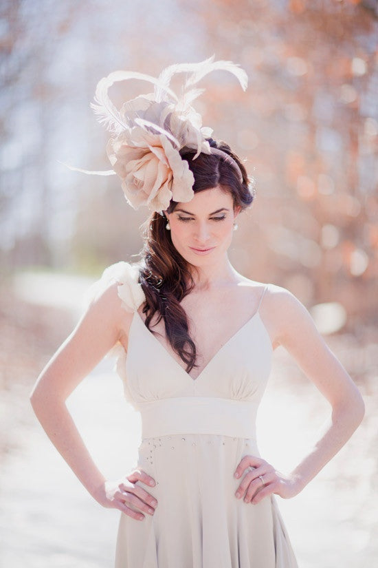 Is It Ok To Wear A White Dress To A Wedding?