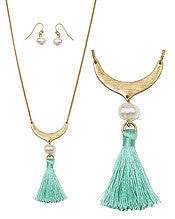 Vintage Textured Metal and Long Tassel Necklace Set