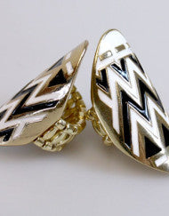 Zig Zag Chervon Fashion Ring-Black & White